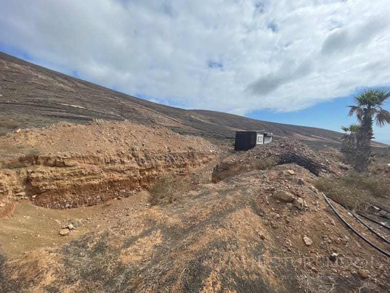 Grunde uden byggetilladelser til salg i Tabayesco - € 160.000 (Ref: 8505979)