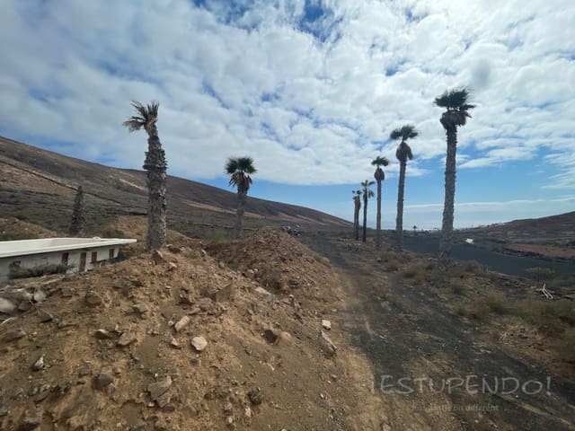 Undeveloped Land for sale in Tabayesco, Haría - € 160,000 (Ref: 8505979)
