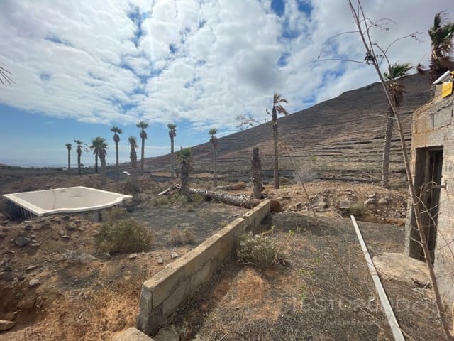 Undeveloped Land for sale in Tabayesco, Haría - € 160,000 (Ref: 8505979)