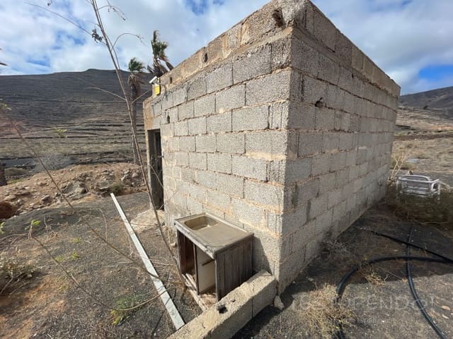 Undeveloped Land for sale in Tabayesco, Haría - € 160,000 (Ref: 8505979)