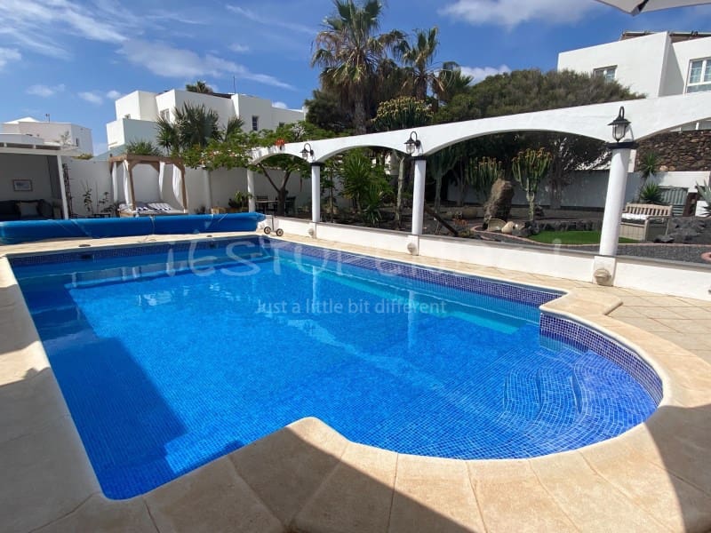 5 soveværelse Villa til salg i Tias - € 830.000 (Ref: 8960362)