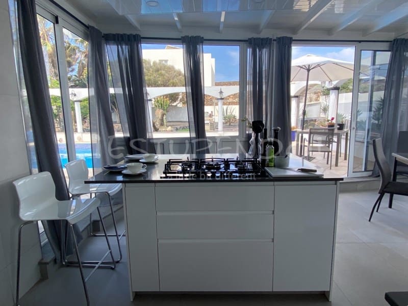 5 soveværelse Villa til salg i Tias - € 830.000 (Ref: 8960362)