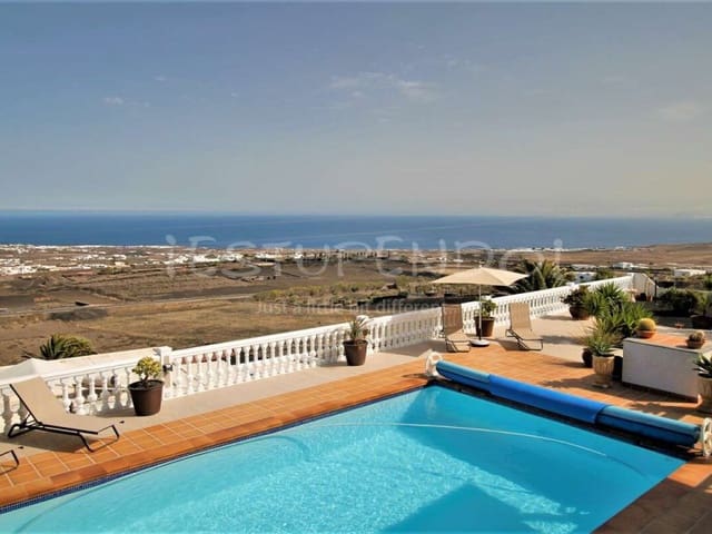 5 Zimmer Villa zu verkaufen in La Asomada, Tías - 1.200.000 € (Ref: 8960363)
