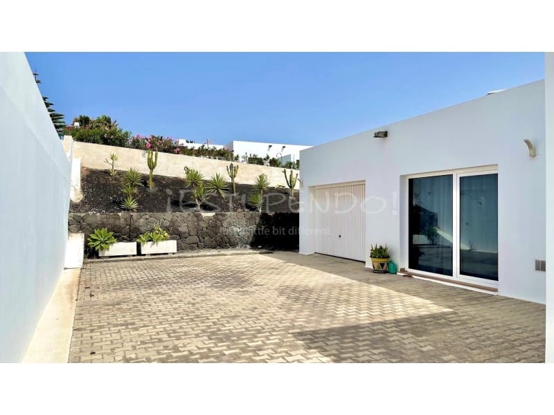 3 soveværelse Villa til salg i Playa Blanca med garage - € 549.000 (Ref: 9161224)