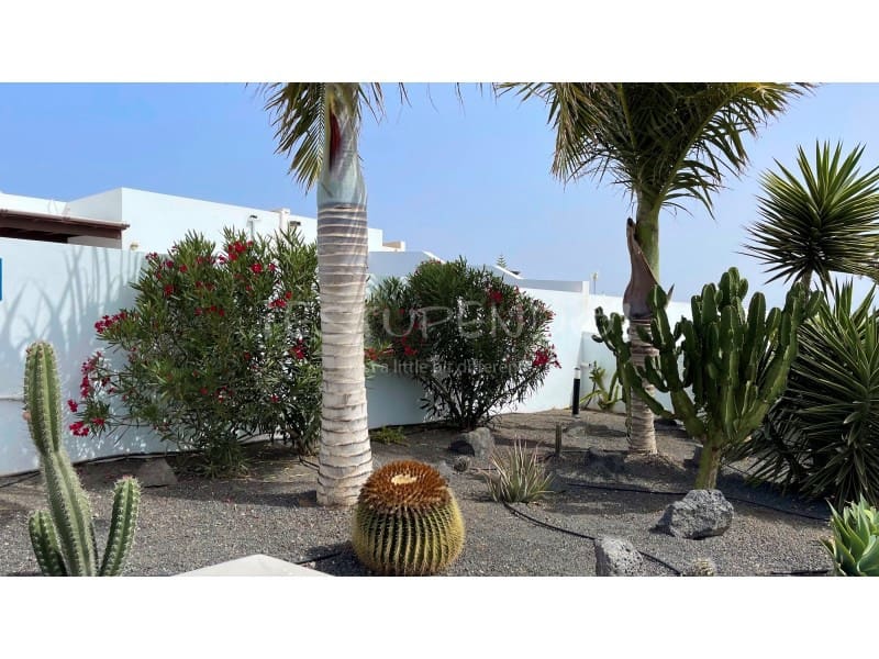 3 soveværelse Villa til salg i Playa Blanca med garage - € 549.000 (Ref: 9161224)