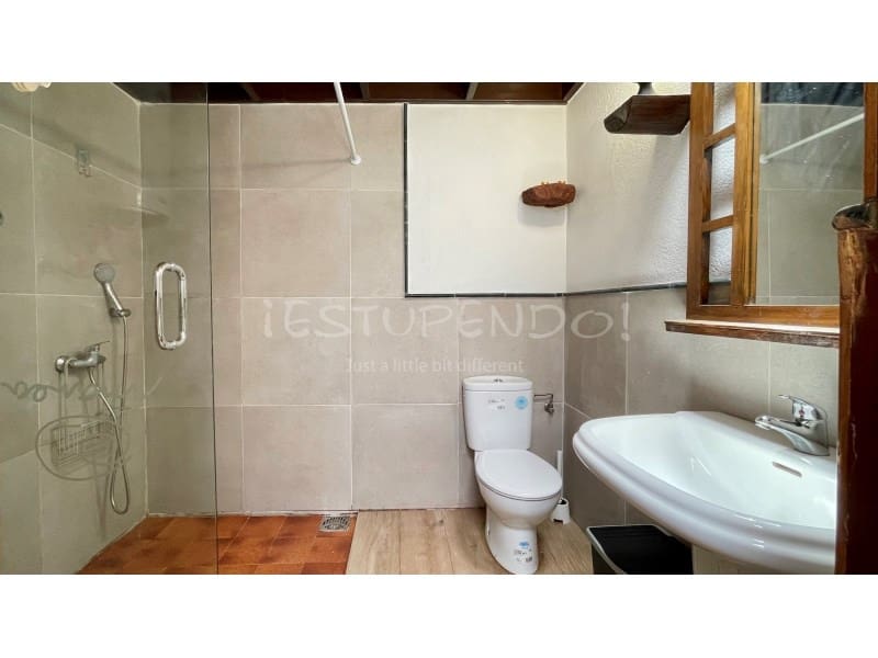 3 slaapkamer Villa te koop in Las Brenas met garage - € 990.000 (Ref: 9176641)