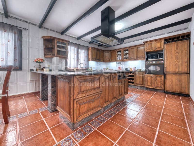 4 slaapkamer Villa te koop in Masdache - € 690.000 (Ref: 9344662)