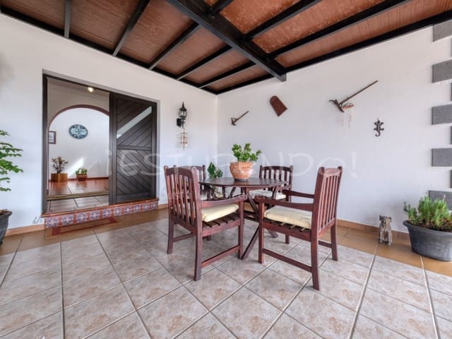 4 soveværelse Villa til salg i Masdache, Tías - € 690.000 (Ref: 9344662)