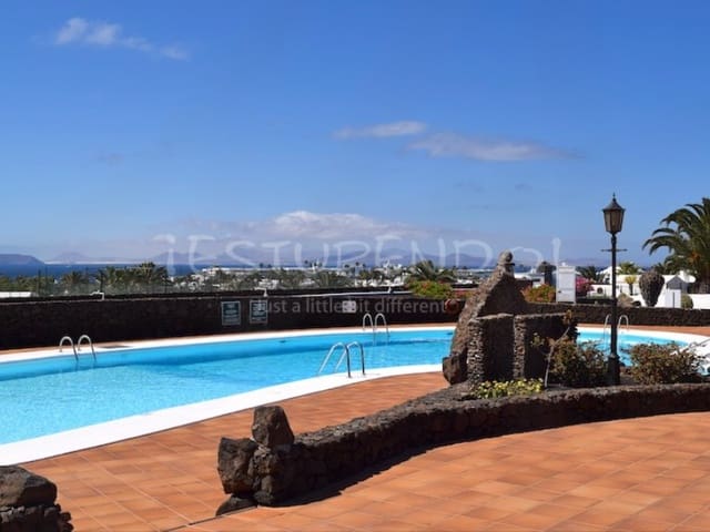 3 chambre Villa/Maison à vendre à Playa Blanca, Yaiza avec garage - 840 000 € (Ref: 9420029)