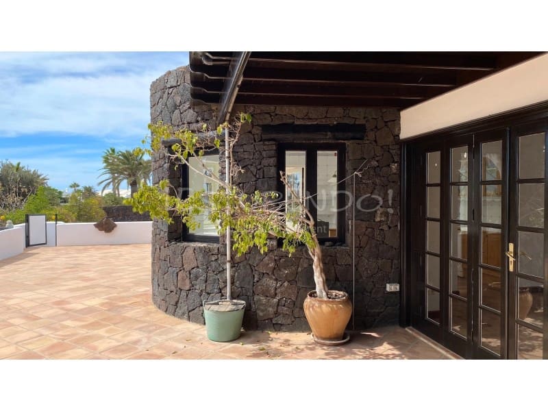 3 chambre Villa/Maison à vendre à Playa Blanca avec garage - 840 000 € (Ref: 9420029)