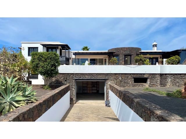 3 chambre Villa/Maison à vendre à Playa Blanca, Yaiza avec garage - 840 000 € (Ref: 9420029)