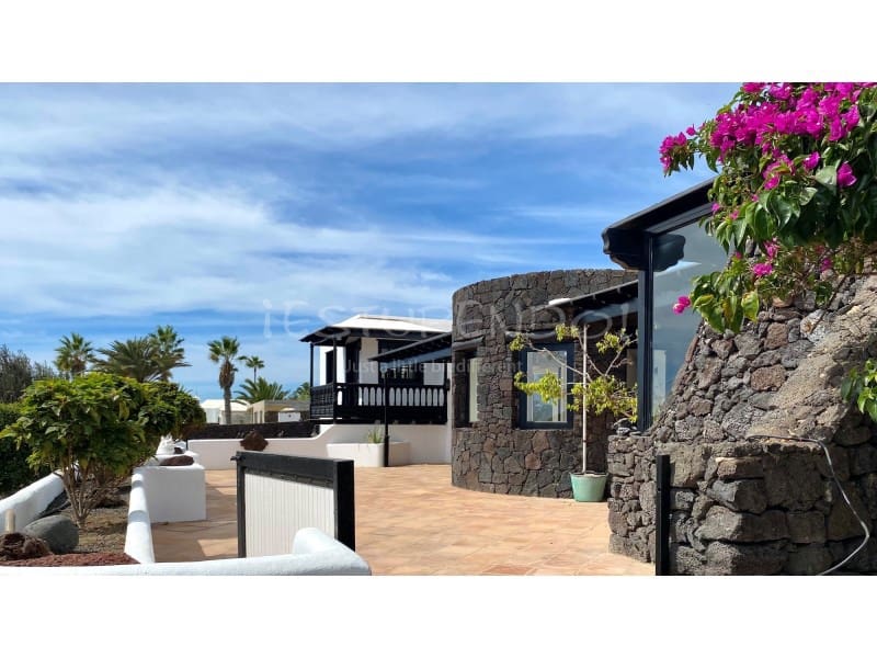 3 chambre Villa/Maison à vendre à Playa Blanca avec garage - 840 000 € (Ref: 9420029)