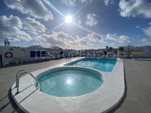2 bedroom Apartment for sale in Puerto del Carmen, Tías - € 325,000 (Ref: 9446645)