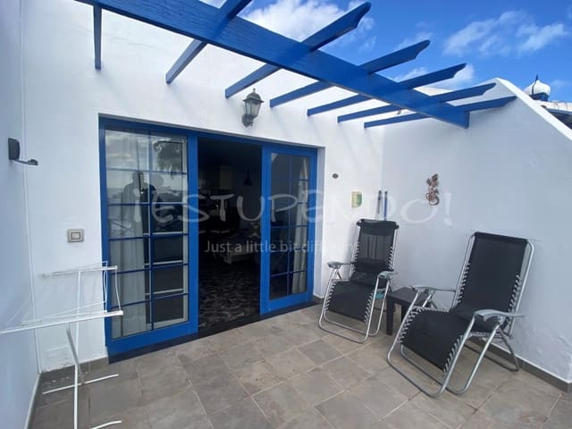 2 bedroom Apartment for sale in Puerto del Carmen, Tías - € 325,000 (Ref: 9446645)