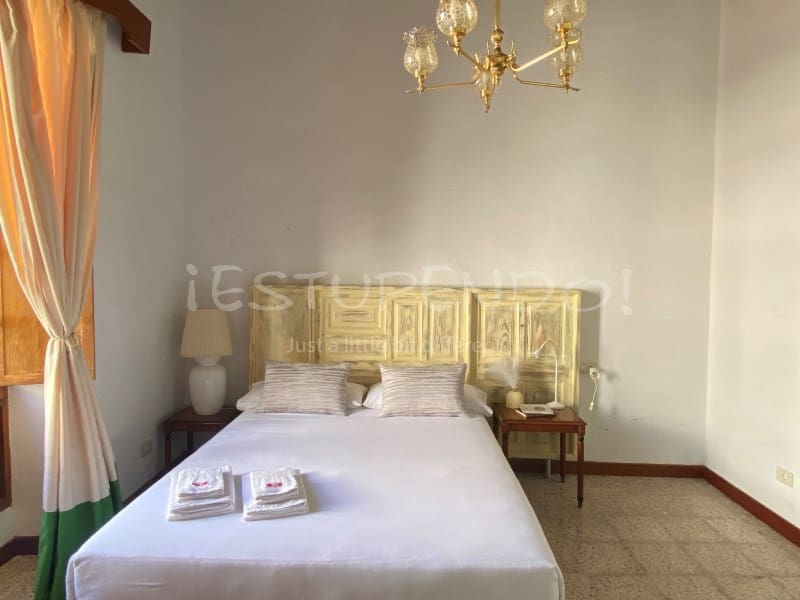 6 soveværelse Byhus til salg i Haria - € 798.000 (Ref: 9481161)