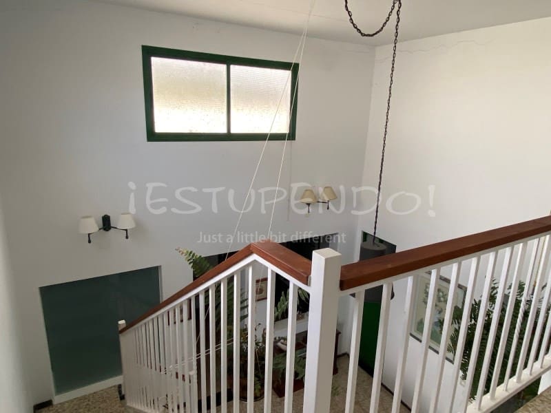 6 soveværelse Byhus til salg i Haria - € 798.000 (Ref: 9481161)