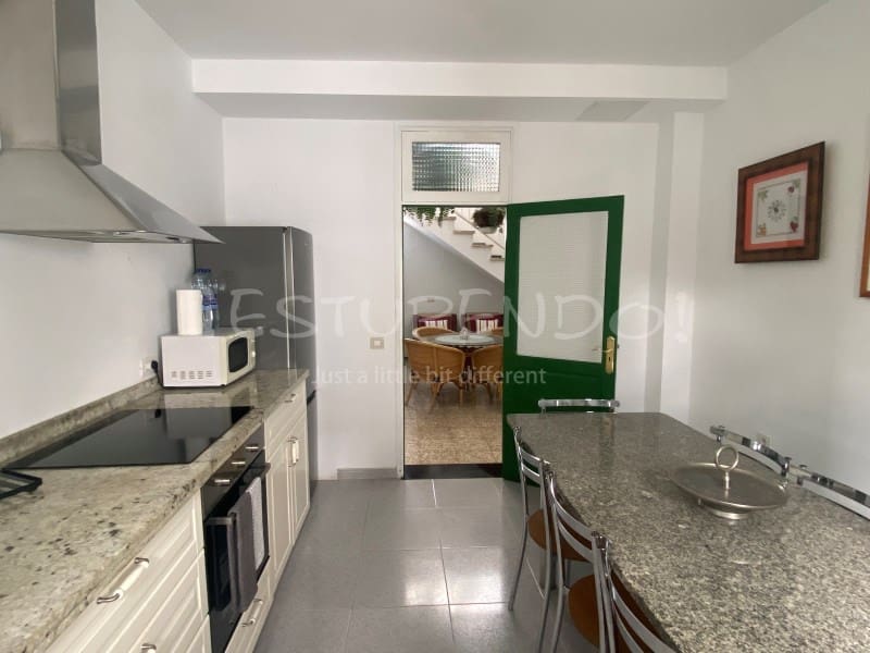 6 soveværelse Byhus til salg i Haria - € 798.000 (Ref: 9481161)