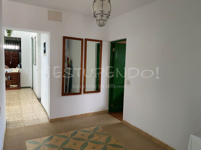 6 soveværelse Byhus til salg i Haria - € 798.000 (Ref: 9481161)