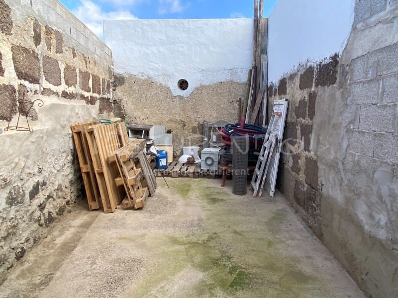 6 soveværelse Byhus til salg i Haria - € 798.000 (Ref: 9481161)