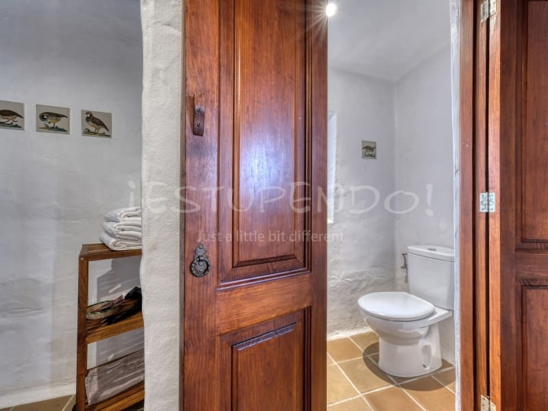 11 bedroom Hotel for sale in Playa Blanca with garage - € 3,000,000 (Ref: 9494527)