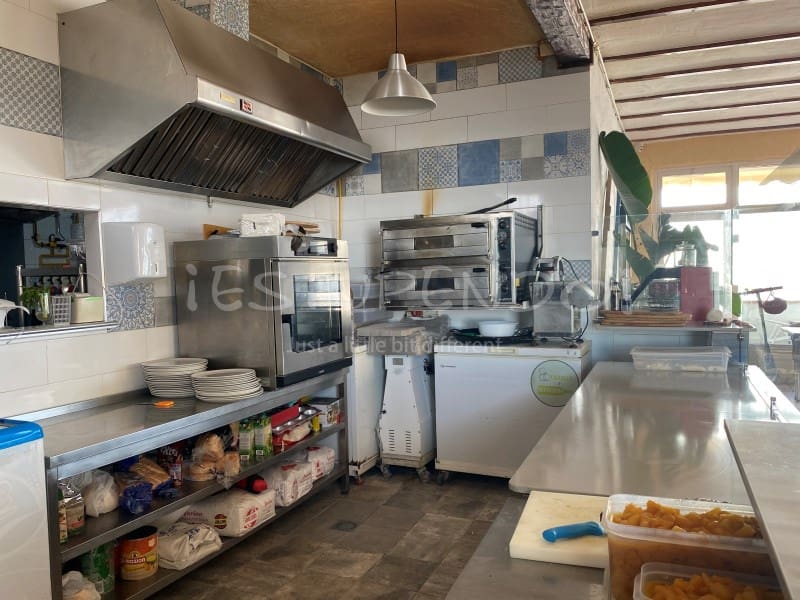 Local Commercial à vendre à Playa Blanca - 800 000 € (Ref: 9565087)