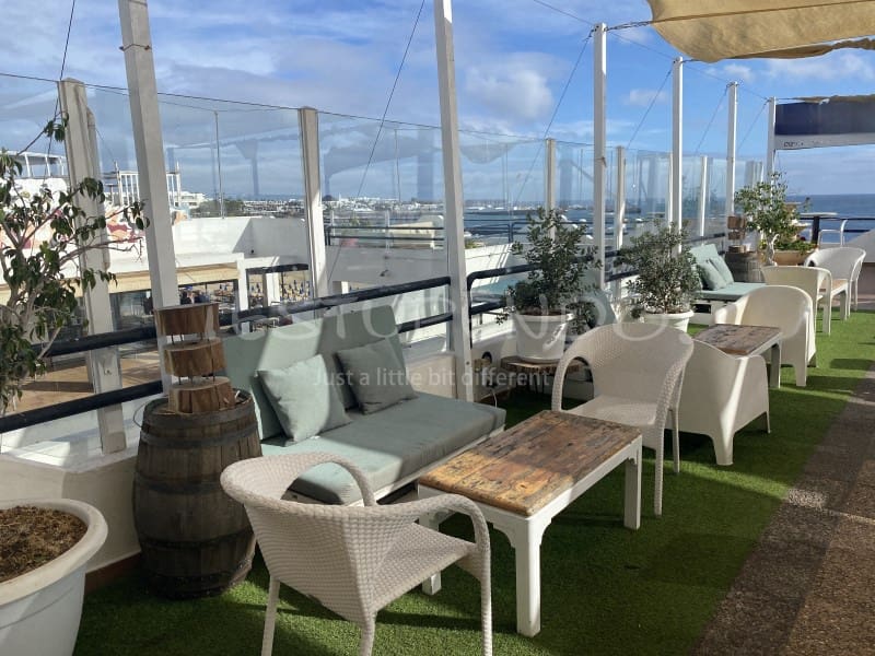 Local Commercial à vendre à Playa Blanca - 800 000 € (Ref: 9565087)