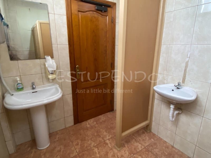 Local Comercial en Playa Blanca en venta - 500.000 € (Ref: 9565088)