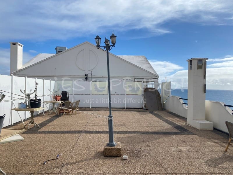 Local Comercial en Playa Blanca en venta - 500.000 € (Ref: 9565088)