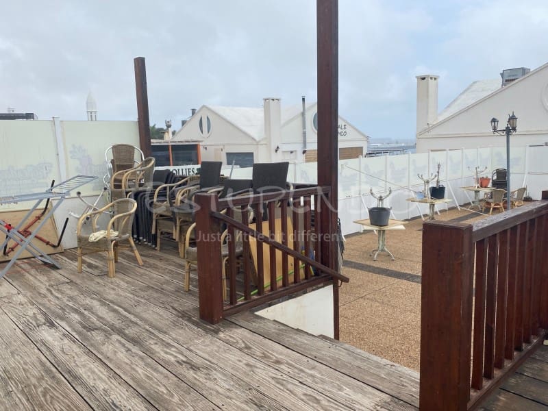 Local Comercial en Playa Blanca en venta - 500.000 € (Ref: 9565088)