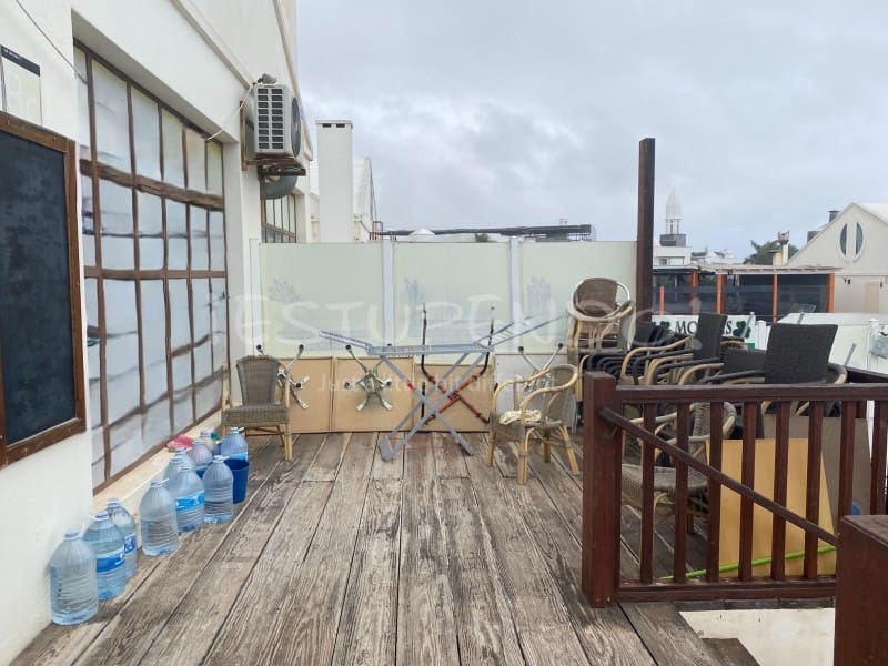 Local Comercial en Playa Blanca en venta - 500.000 € (Ref: 9565088)