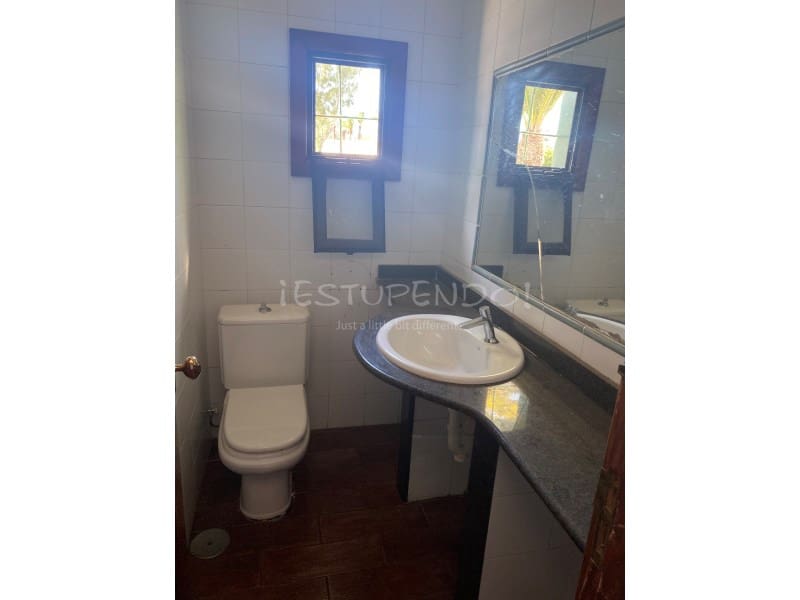 Erhverv til salg i Puerto del Carmen - € 395.000 (Ref: 9659209)