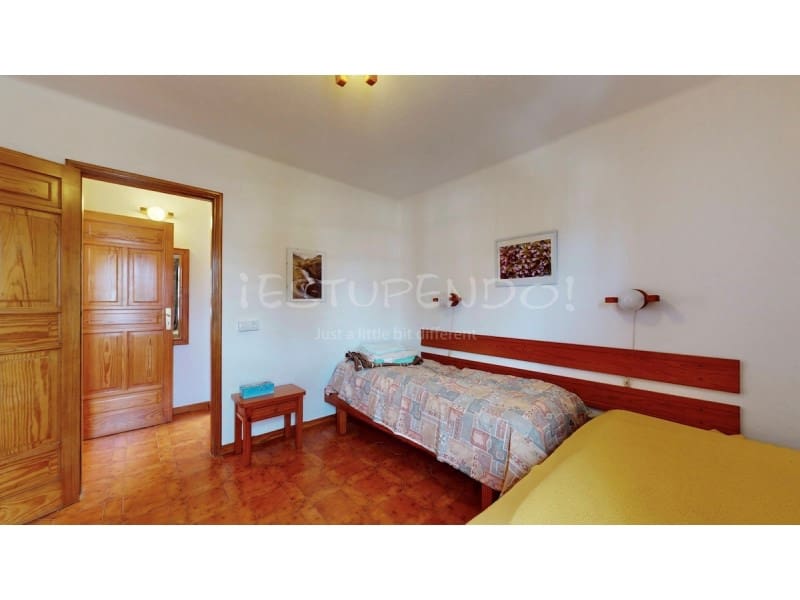 2 bedroom Townhouse for sale in Playa Blanca - € 320,000 (Ref: 9735372)