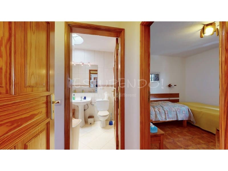 2 bedroom Townhouse for sale in Playa Blanca - € 320,000 (Ref: 9735372)