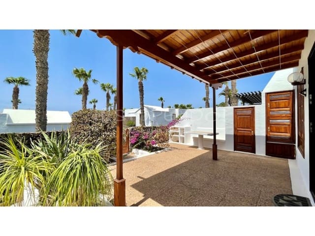 Casa de 2 habitaciones en Playa Blanca, Yaiza en venta - 320.000 € (Ref: 9735372)