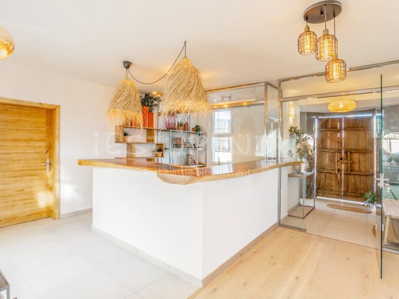 5 soverom Villa til salgs i Charco del Palo med svømmebasseng - € 2 500 000 (Ref: 9751831)