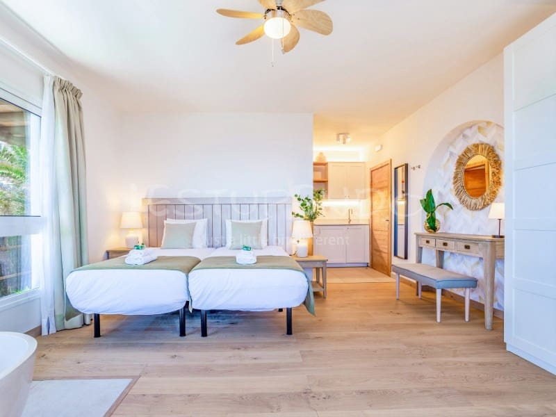 5 soverom Villa til salgs i Charco del Palo med svømmebasseng - € 2 500 000 (Ref: 9751831)