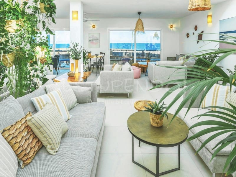 5 soverom Villa til salgs i Charco del Palo med svømmebasseng - € 2 500 000 (Ref: 9751831)