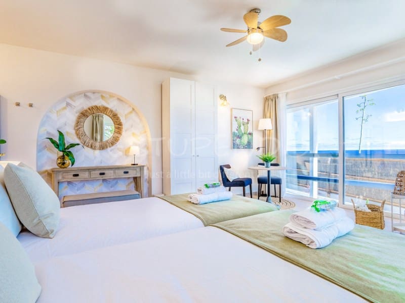 5 soverom Villa til salgs i Charco del Palo med svømmebasseng - € 2 500 000 (Ref: 9751831)