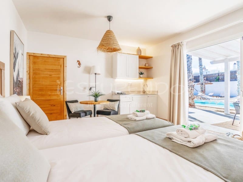 5 soverom Villa til salgs i Charco del Palo med svømmebasseng - € 2 500 000 (Ref: 9751831)