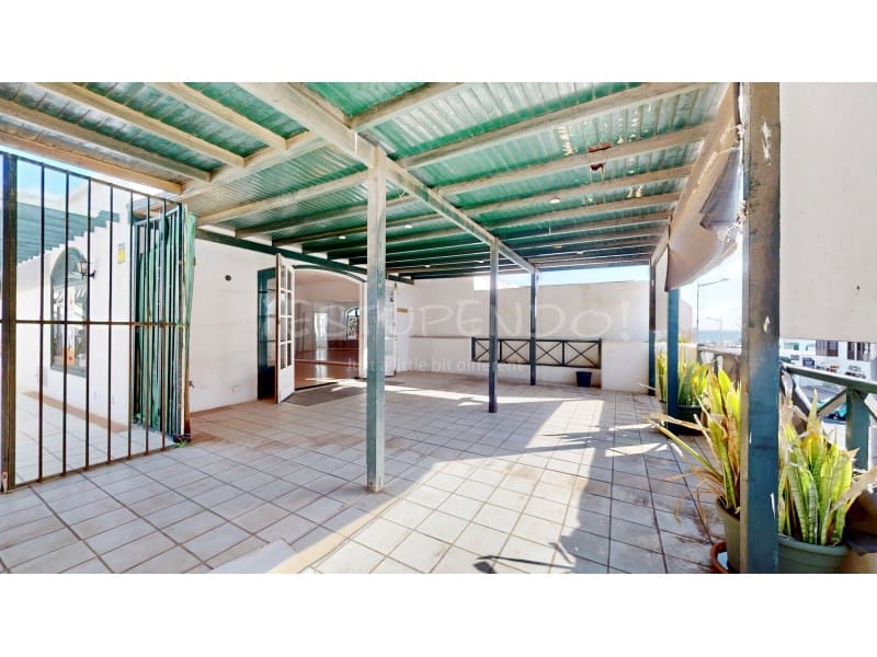 Virksomhed til salg i Playa Blanca - € 320.000 (Ref: 9758718)