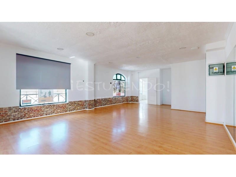 Virksomhed til salg i Playa Blanca - € 320.000 (Ref: 9758718)