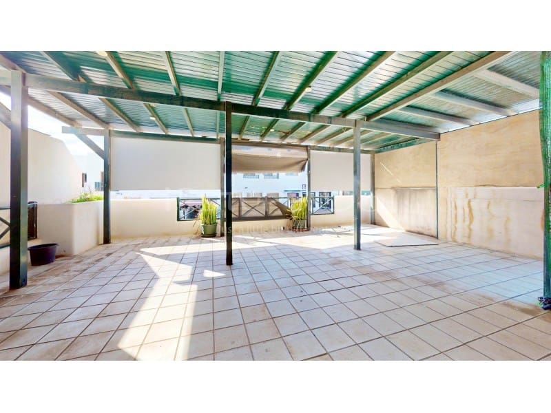 Virksomhed til salg i Playa Blanca - € 320.000 (Ref: 9758718)