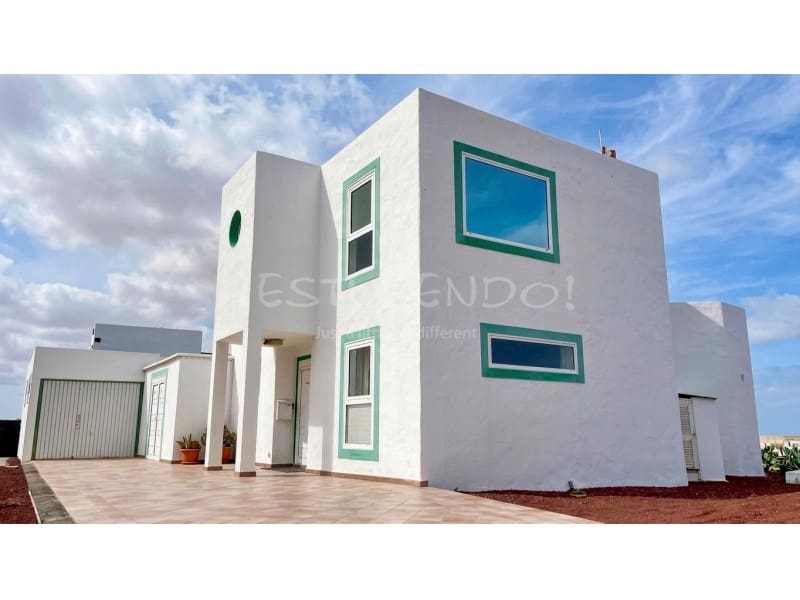 2 slaapkamer Villa te koop in Las Brenas - € 590.000 (Ref: 9777841)