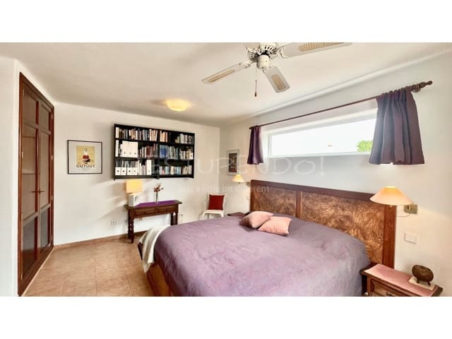 2 slaapkamer Villa te koop in Las Brenas, Yaiza - € 590.000 (Ref: 9777841)