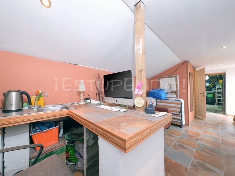 3 bedroom Villa for sale in Playa Blanca with garage - € 544,000 (Ref: 9806293)