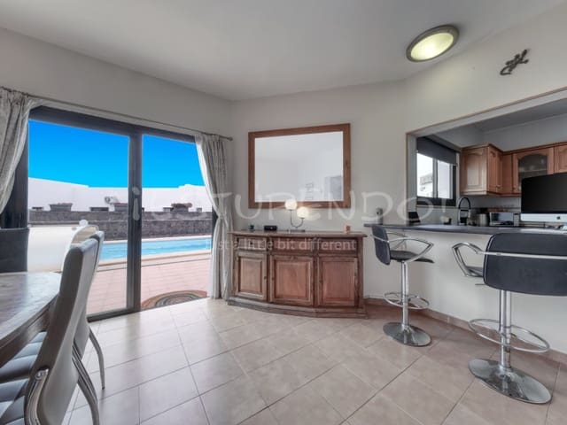 3 sypialnia Willa na sprzedaż w Playa Blanca, Yaiza z garażem - 544 000 € (Ref: 9806293)