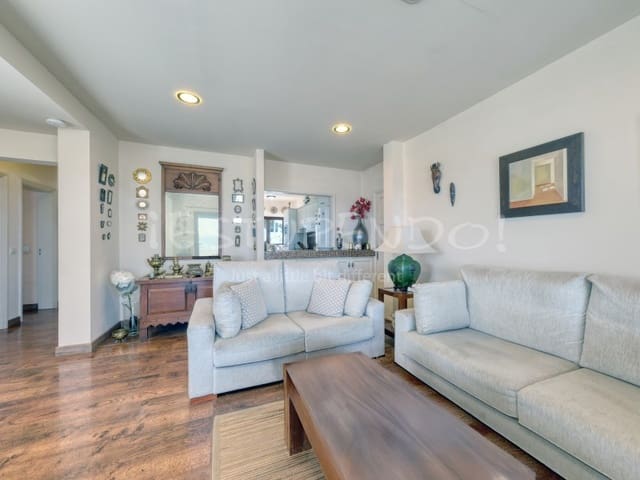 2 soveværelse Villa til salg i Puerto del Carmen, Tías - € 723.000 (Ref: 9833593)