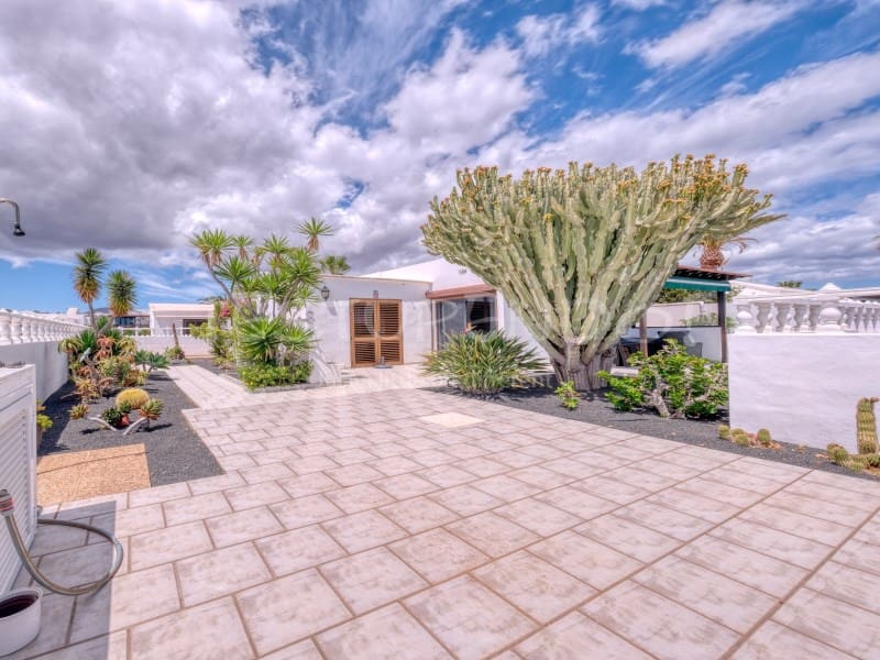 2 soveværelse Villa til salg i Puerto del Carmen - € 723.000 (Ref: 9833593)