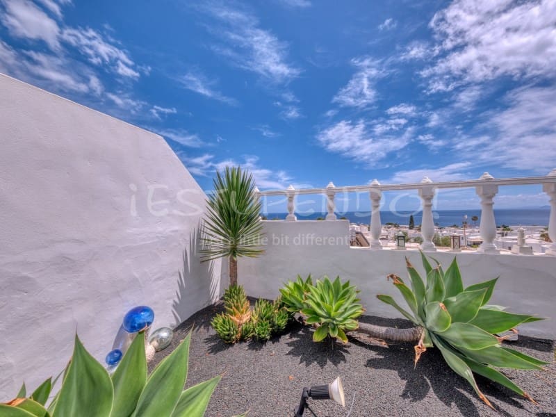 2 soveværelse Villa til salg i Puerto del Carmen - € 723.000 (Ref: 9833593)