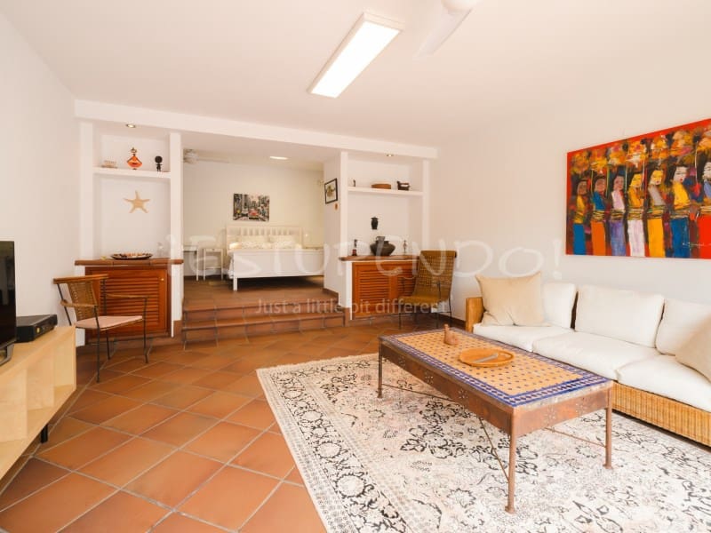 5 soverom Villa til salgs i Arrecife - € 1 190 000 (Ref: 9888735)